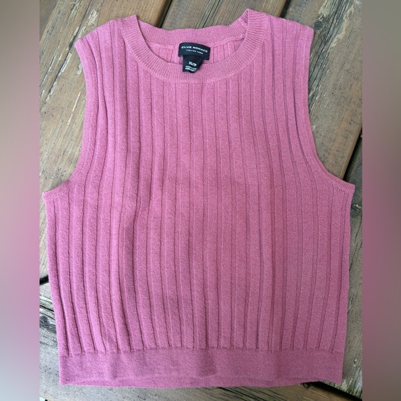 Club Monaco Dusty Rose Cropped Sweater Vest - Picture 8 of 8